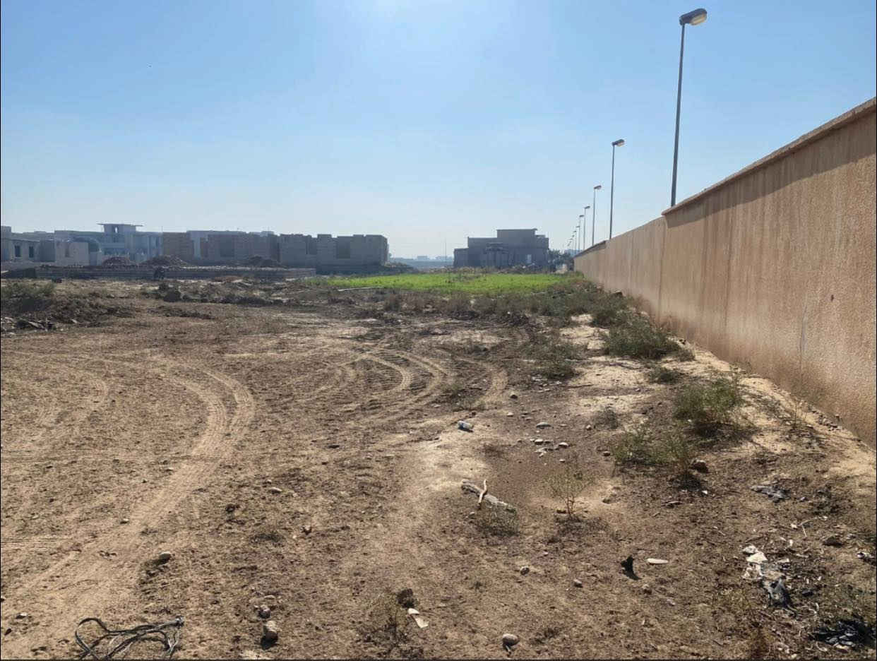 مكلف ب النشر
السلام عليكم قطعة أرض للبيع موقعها قرب مشروع ماء العملاق قريب من السده الارض مقابيلها شارع يوصل لحي الكطمير والجهة الاخرى يوصل الى السده 
القطعة مجاورة للمشروع كما موضح في الصورة 
مساحة الارض 1800 واصلها ماء وكهرباء 
للاستفسار اكثر الأتصال على الرقم 
***********
