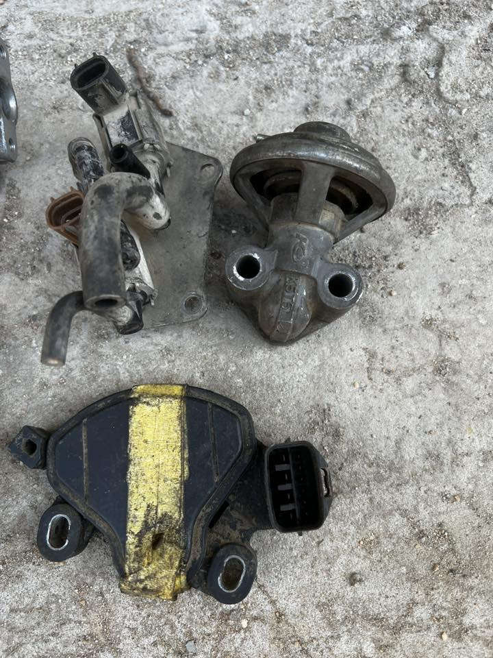 السلام عليكم.

غراض BYD F3  قيم واخذ وكل الغراض شغاله 

مكاني كربلاء وتساب ***********
