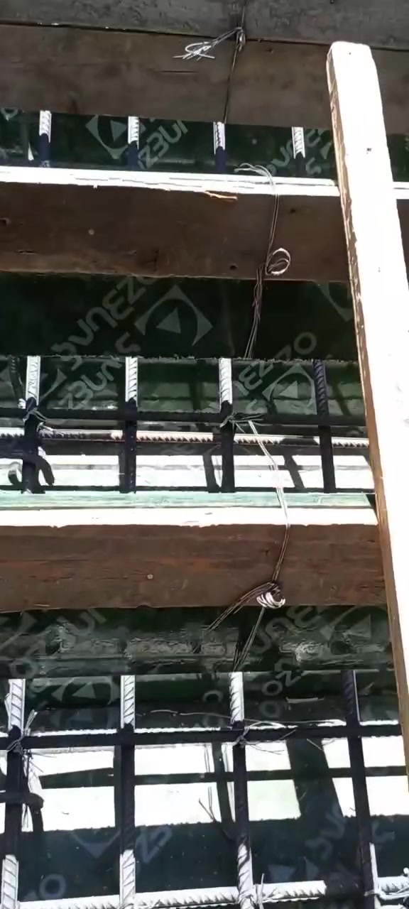 السلام عليكم نجار قالب متفرغ حالين والله يرزق الجميع ***********
