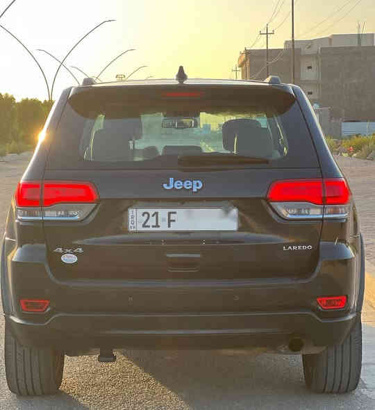 السلام عليكم
جيب لاريدو موديل 2014 خليجي رقم سليمانية

مكفوله  من كير ومحرك وحداديه وتخم تاير جديد تبريد ثلج امامي وخلفي 

السيارة نظيفه متحتاج اي مصرف 

فتحه سقف بصمه تشغيل وبصمة ابواب + تشغيل عن بعد لايتات LED محرك 6 سلندر 3600 تحكمات استيرن وشفتات المقاعد الاماميه كهربائيه كير طياره فور ويل 4 حساسات خلفيه مانع انزلاق السياره

السعر 245 او مراوس ب لاندكروز او تاهو و انطي فرق مكان السيارة انبار و بغداد

***********

 واتساب***********
