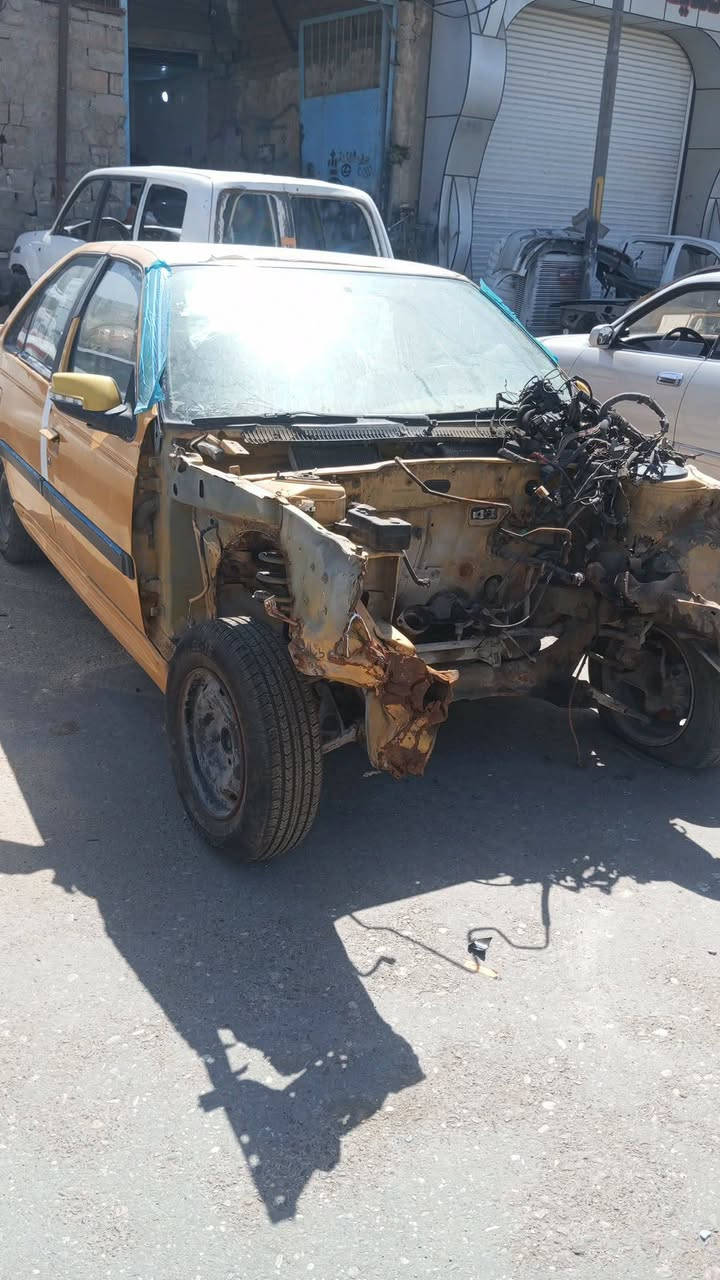 بيجو بارص مديل 2015
سنويه ل2027 تنتهي 
كير ومكينه مابيهن شي 
بس هذ الحادث موضح كدامكم
مكاني بصره أبي الخصيب 
هـ ***********
