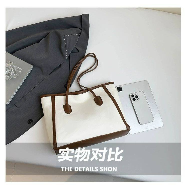 توت باك كيوت براند ( SHEIN ) كوالتي عالي موديل كوري نازك  جدآ 🥺❤️
حجم كبير ملائم للموظفات وللاستخدام اليومي وللطالبات والماميات  
القياس الكبير 26X39Cm  
سعر الدرزن: 74  الف فقط 🔥
الدرزن يحتوي على 12 قطعة
اقل طلب نص درزن


**إذا كنت صاحب هذا الإعلان وتريد حذفه لأي سبب، رجاءا أرسل رسالة إلى الدعم الفني**