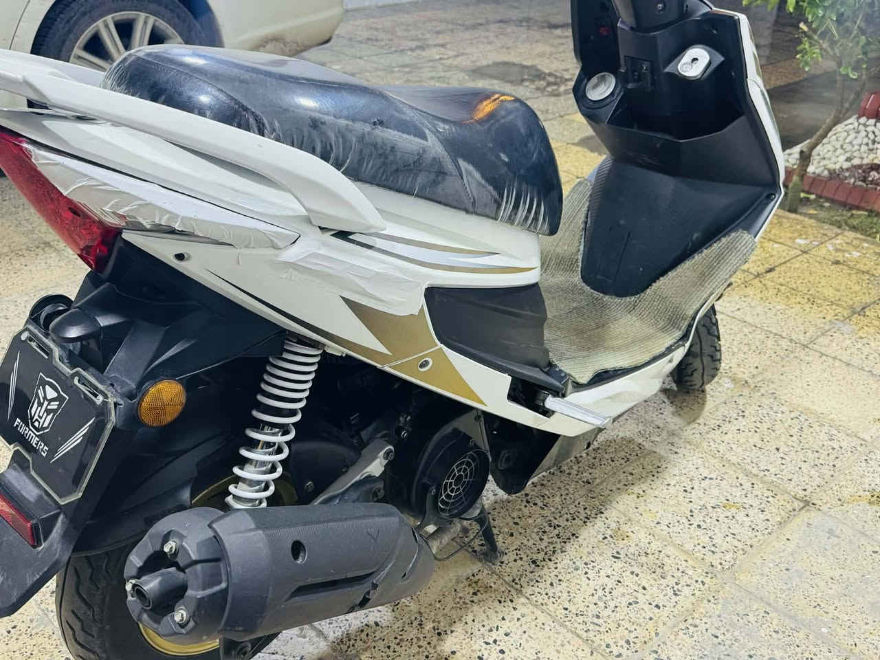 السلام عليكم مطور سايم نحله لبيع جديد اورق مكمرك رقم الهاتف ***********
