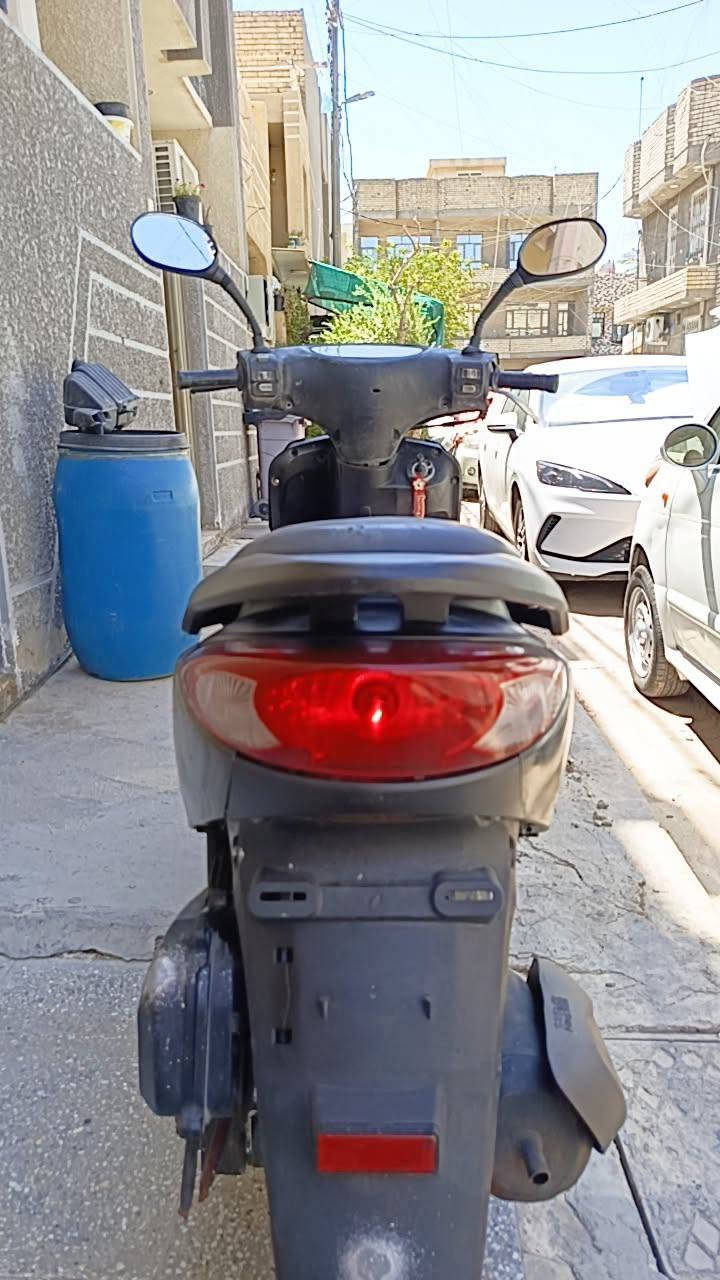 سلام عليكم دراجة بريز.2007.دراجة بلادية مكينة خرسة كابرتير بلادية كهربائيات كلها شغالة وبلادية دشبول كلة شغال كفرات بلادي ختم واحد شلعة معدل خير من الله دراجة مال جنىي.السعر.(650).وبيها مجال بصيط جدا مكاني بغداد الحرية رقمي بي واتساب ***********.🌹
