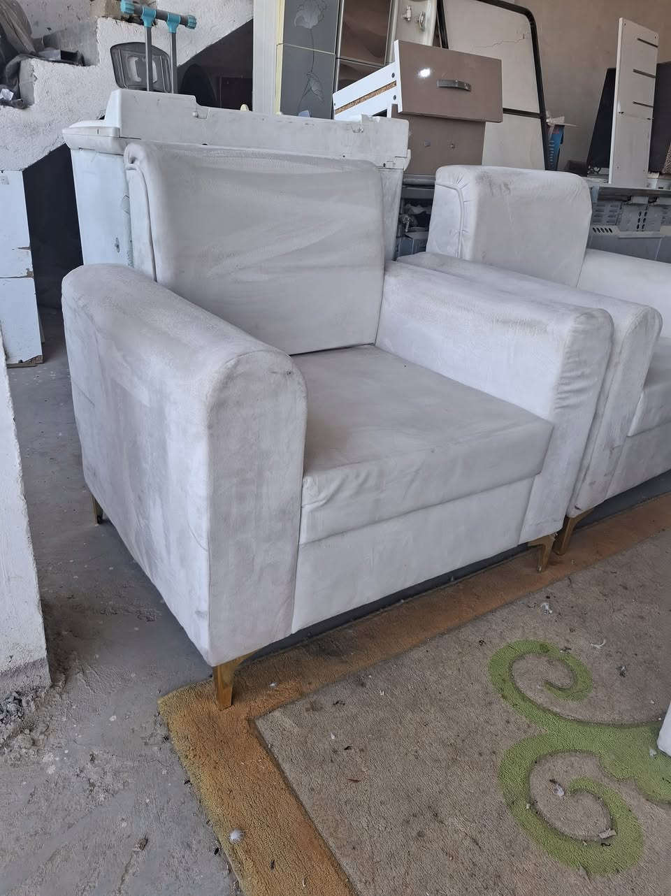 كراسي مفرد باله تركي نظيف جدا خشب قوي والسفنج ضغط طبي بولستر 
الحمزه الغربي ***********
