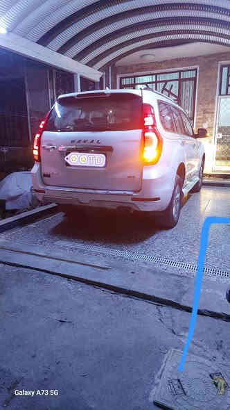 ( للبيع لاندگروز هافال 7 راكب  )
تاريخ : 15/11/2025
 
Haval  H9 2019  Lux 
فول مواصفات واحد على واحد 
  مكانين بارد صغار
المواصفات: 
7 راكب.                     رقم بغداد دولي جديد
كيج الكتروني
كير طياره   (ZF)    (  الماني 8 نمر  )
مكينه 2.0 توربو 
مرايات شفط 
حساسات 360 درجه 
بصمه 
شاشه جبيره 
دخول ذكي للابواب
سقف سلايت بنو رامه
تثبيت سرعه
الاضويه Led
كشنات جلد 
تدفئه الكشنات        امامي خلفي 
تدفئه استيرن
( اضويه Led داخل ) (  ب 3 الوان )
هاند بريك بصمه
اوتو هولد 
تبريد 3 قطع ثلج ❄️❄️
وضعيات قياده 5

ترحيب بل مرايات والشاشه عند التشغيل
وضعيه المنحدرات 
زراگات لايت الامامي
كاميرا خلفيه
فور ويل 

هوايه مواصفاتها
ماشيه 66 الف Km فقط
سنويه جديده بأسمي تحويل مباشر
العنوان:بغداد منطقة الثعالبه بعد سيطرة الشعب
السعر  159
            ***********      

واتس اب/  اتصال  /    ابو وسام الخفاجي
