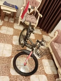 بايسكل للبيع مستعمل حجم وسط بس التاير الكدام بنجر العنوان بغداد الدوره...