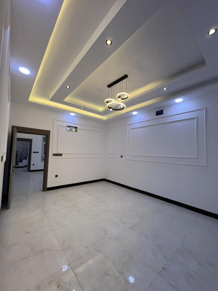 دارللبيع التعليم العالي الاولى 

ملك صرف طابو زهور خدمات متكامله

١٥٠ متر واجها ٧ ونص

طابقين اربع غرف نوم

اربع سويتات
بناء حديث ٢٠٢٥

فول فول مواصفات
زيرو تسليم فوري

***********

*********** 

وتساب
