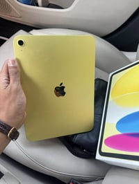 ايباد 11 -A16 ذاكره 128 بطاريه 91 كامل ملحقات حتى وصل الشراء موجود نظي...