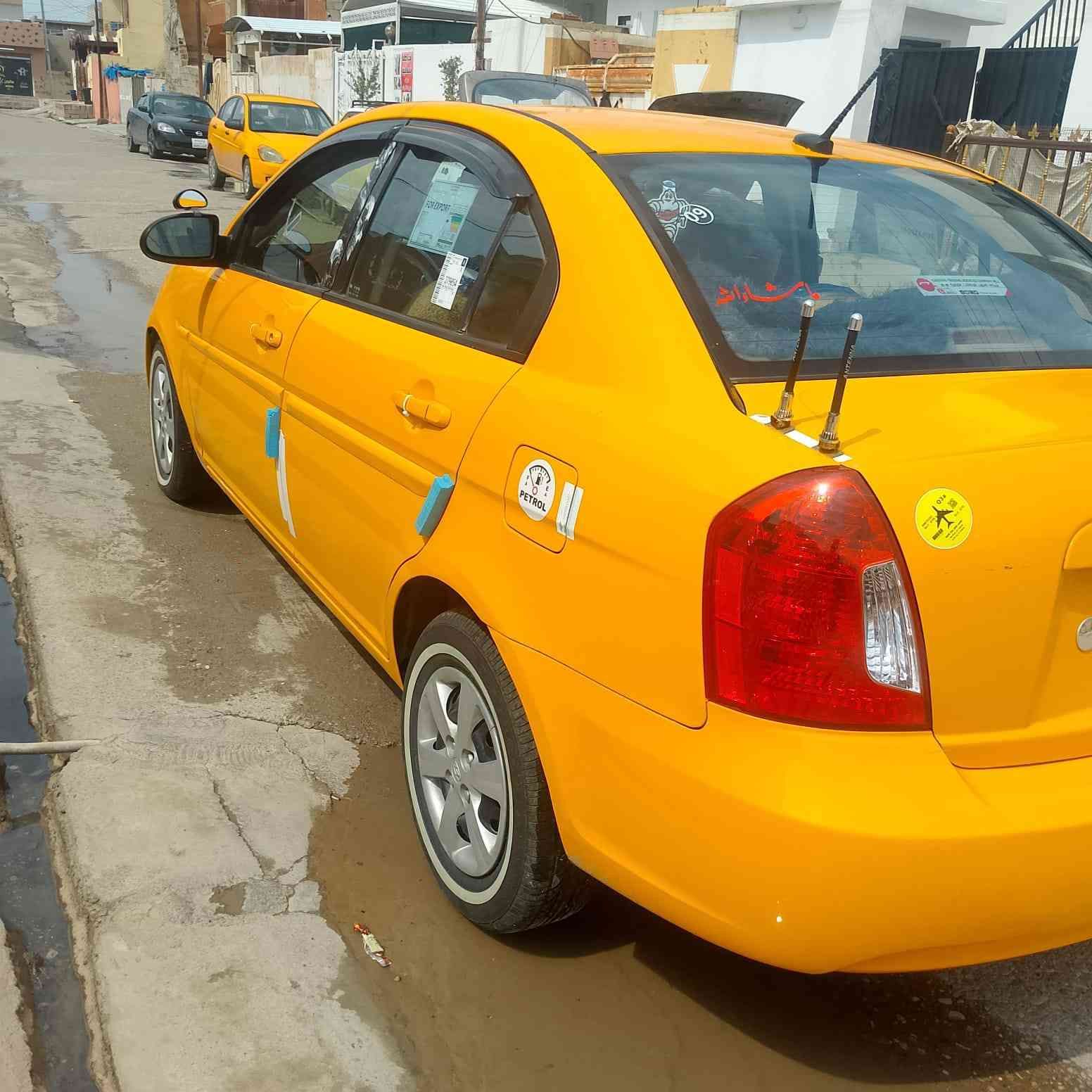 السلام عليكم اكسنت موديل 2009 كلين للبيع او مراوس بكورلا حديث خصوصي  بدون حادث سياره خير من الله مكينه كير بشرط مشروع وطني نقابه صفر سياره مال بيت كلش نضيفه أمريكي سعرها 93وبيها مجال ***********
