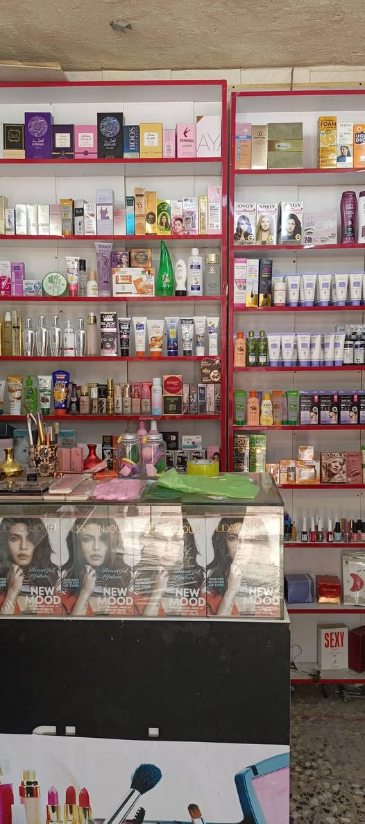 محل للبيع مع كافة الملحقات للاستفسار ***********
