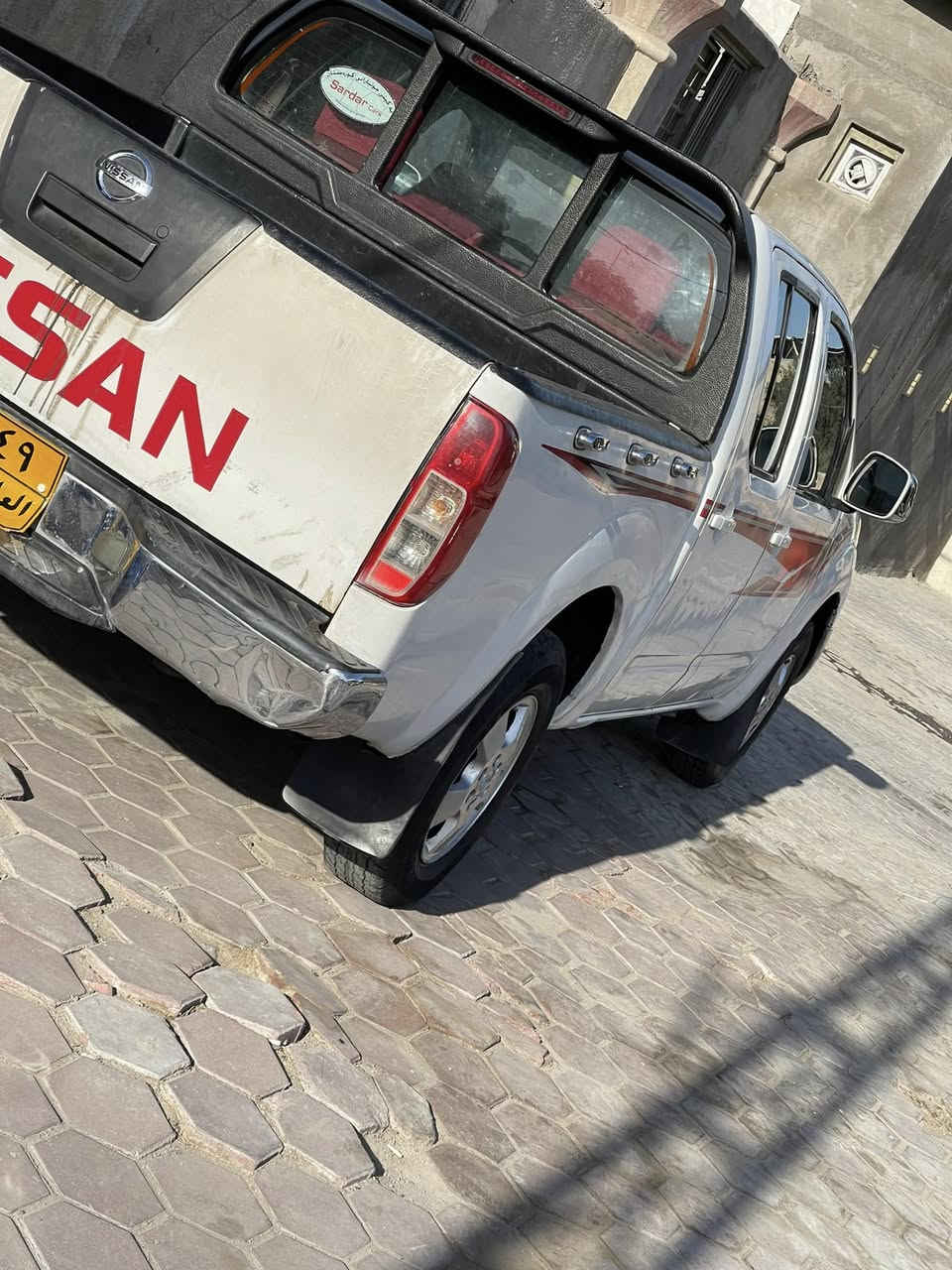 نيفارا ٢٠١٤ اوتماتيك رقمها شمالي سنويه منتهيه مكينه مامفتوحهه 
السعر: ٩٠ مكاني البصره 
***********
