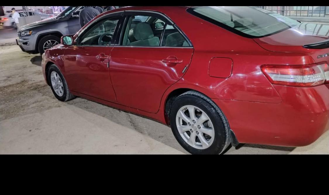 السلام عليكم
كامري موديل ٢٠١٠
ماروني
مصبوغه عام جمالية بدون حادث
ضررها البنيد فقط ومبدل نفس اللون
السيارة ليبل واحد ماعدا البنيد
ماشيه ١٨٦٠٠٠
محرك ٢٥٠٠ لاتبخير ولا تنقيص ناعمه ماشاء الله تبارك الله
نقصها فقط كمبريسر تبريد
السنويه بأسمي السعر ١١٠
عندي الفديو مالتها قبل الصبغ
للاتصال//‭0780 802 0808‬
