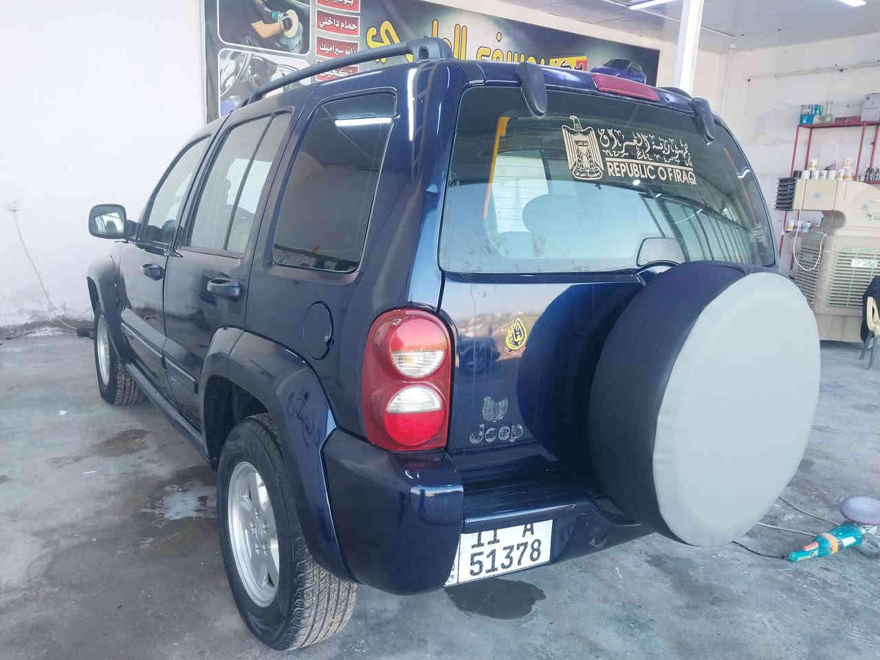 تحيه طيبه للبيع فقط قطعتين جيب لبرتي ٢٠٠٧رقم بغداد الانكليزي السيارات جاهزات من كل النواحي كير ومكينه وحداديه وتخم تاير سعر القطعه ٧٥ورقه للاستفسارعلى الرقم ***********مكان السيارات واسط النعمانيه والرقم المذكور بيه واتساب
