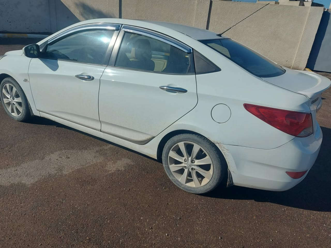 سلام عليكم اكسنت موديل ٢٠١٢ فول مواصفات خليجي محرك ١٦٠٠ دوش قطرتين المرغوب بانوراما اشاير بالمري سيارة بدون حادث بيها يم قبق البانزين كد شبر فقط سعر ١٠٣ وبيها مجال اتصال بالرقم *********** مكلف بالنشر
