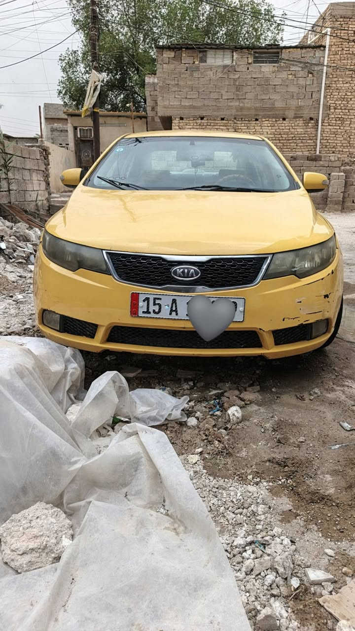 سلام عليكم سياره فورتي موديل ٢٠١٠ صدر خلفي امامي جديد تبريد شغال السياره ب اسمي تحويل ثاني يوم مصفره هيئه غرامات رقم انبار السعر ٧٧ ورقه وبي مجال مكاني بغداد ***********
