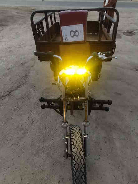 سلام عليكم شباب ستوته للبيع يل 2013 مكينه مفتوحه تايرات جدد كهربائيّات شغاله  ستوته كلك كلك
مكان 🏠الستوته ديوانيه قضاء غماس 
الاستفسار اكثر خاص 
او اتصل 📲*********** وبيك خير ودلل 
السعر 700 وبيها مجال
