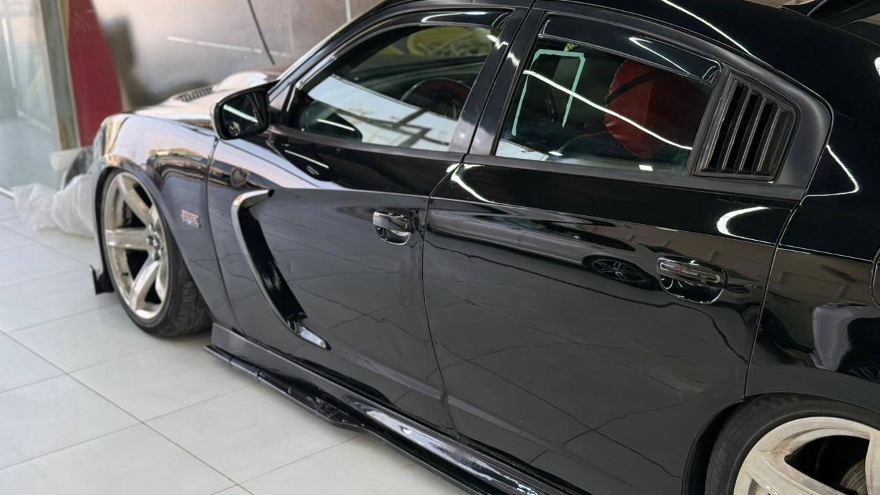 السلام عليكم جارجر RT 2016  
١- نظام جكات s3
٢-مكينه كير 5700 خير من اللّٰه
٣-لد امامي متغير
٤-ويل نجمه ابو الخسفه طلاء كروم كهربائي
٥- كزوز رياضي دبات رعب ريمونت
SRT دركه -٦
٧- تحكمات ستيرن
٨- شاشه كبيره مع نضام SRT
٩- لد عدسه متغير
١٠- كشنات حضن
١١-داخل كاربون فايبر
١٢-لد داخلي
١٣- تبريد خلفي وأمامي ثلج
١٤- تشغيل عن بعد
١٥- شفتات ستيرن
١٦- تخم تاير
١٧-مابيها نقص
سياره جاهزه وجديده وبعد بيها مواصفات
السعر ١٨٥
***********
