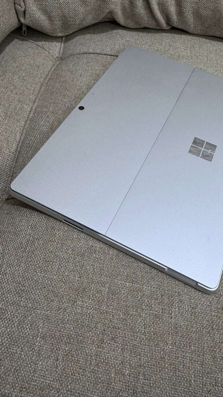 ب650سيرفس برو11
المواصفات كدامكم ssd1000كلها الجهاز جدا نضيف بطاريه قويه مشحون65مرة بي مشكله يهنگ يعلك يعني يشتغل شوي ويطفه تطلع شاشة سودة وراها يطفه فقط السعر نهائي


**إذا كنت صاحب هذا الإعلان وتريد حذفه لأي سبب، رجاءا أرسل رسالة إلى الدعم الفني**