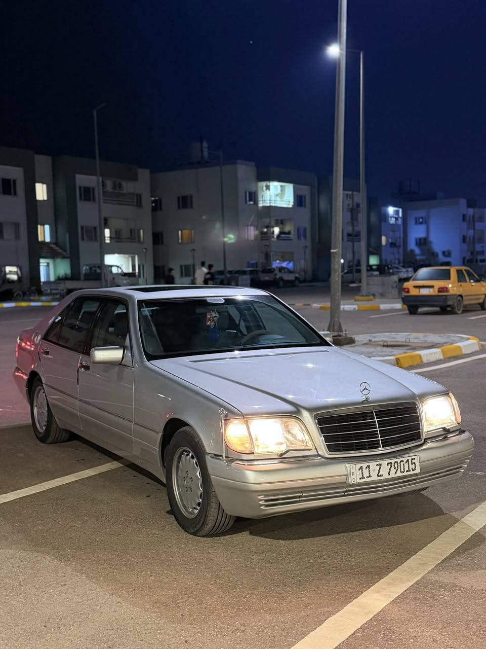 للبيع مرسيدس S420 – فخامة ألمانية 👑
📍 الموديل: 1997 مرسيدس S420

📍 اللون: فضي

📍 الوارد: أمريكي 🇺🇸 (كلين تايتل)

📍 دخول:  (دخول جديد)

🔧 المواصفات:

• محرك 8 سلندر قوي وناعم

• كير أوتوماتيك تبديلاته سلسة

• نظام تعليق مريح وثبات عالي

• مثبت سرعة + سنتر لوك

• زجاج ومرايا كهرباء

• أنظمة أمان مرسيدس

❄️ التبريد:

• مكيف ثلج شغال 100%

🛋️ الداخلية:

• جلد نظيف جداً

• ديكور خشب فاخر

• نظافة عالية واستخدام مرتب

🛠️ الحالة:

• مكينة شرط

• كير شرط

• لا توجد مشاكل تذكر

• صيانة دورية مستمرة

🚗 الهيكل:

• صبغ عام لغرض الجمالية فقط ✨

• كلين تايتل (خالي من الحوادث القوية)

• شاصي مستقيم

📍 ملاحظات:

• سيارة جاهزة للاستخدام

• قيادة مريحة جداً وسلسة

📞 التواصل:

خاص أو اتصال: ‭0771 340 0637‬

مكان السياره: بغداد مجمع بسمايه السكني

🔥 فرصة مميزة لعشاق الفخامة – السيارة نظيفة
