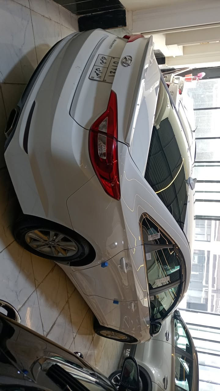 سوناتا 2015 صبغ ثلاث قطع شاصي لغد سليم السعر 115 سيارة جاهزة للاتصال *********** / ***********
