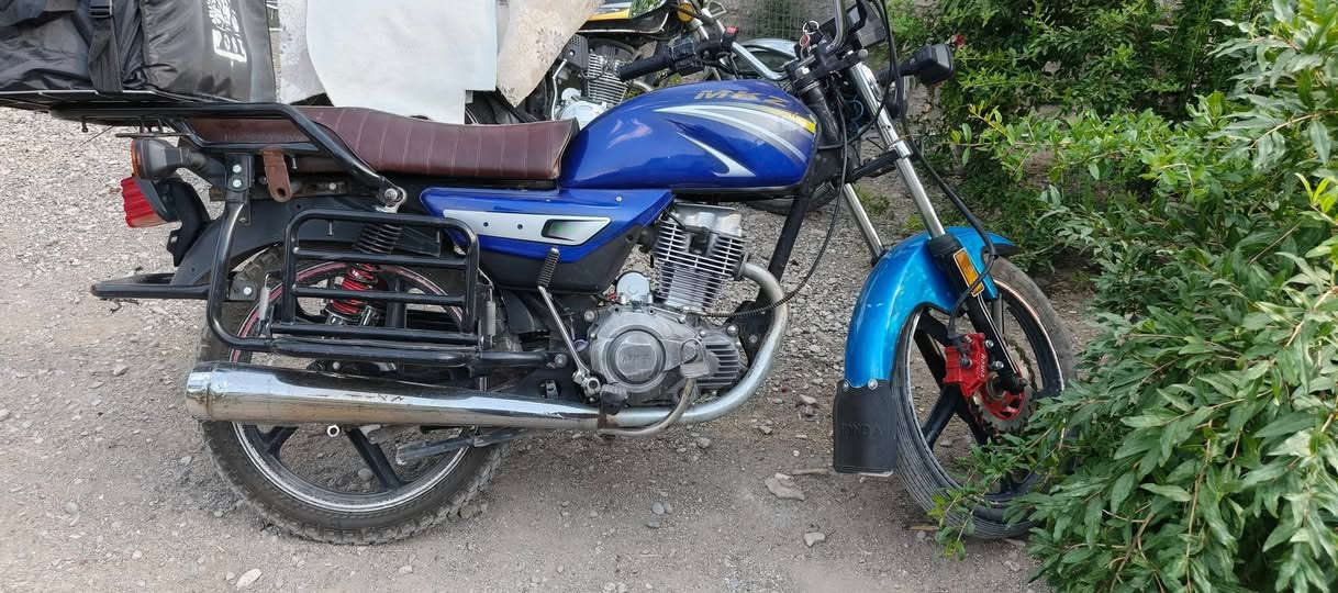 السلام علیکم ئەم ماتۆڕە بۆ فڕۆشتن MKZ ئێرانی مەکینەی 200 
سعریشی 550 مەعمەلە 
ناونیشانم شارەزوور - زەڕایەن

***********
***********
