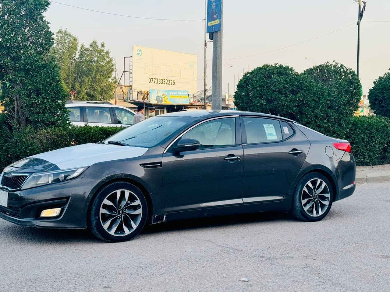 السلام عليكم
اوبتماء لبيع
مديل 2013
مكينه وكير وحداديه خير من الله
تخم تاير
تبريد ثلج
فول بصمه
السعر ٩٥ وبيه مجال 
رقم مثنئ بسمي
بيه رشات صبغ
الاستفسار ***********
