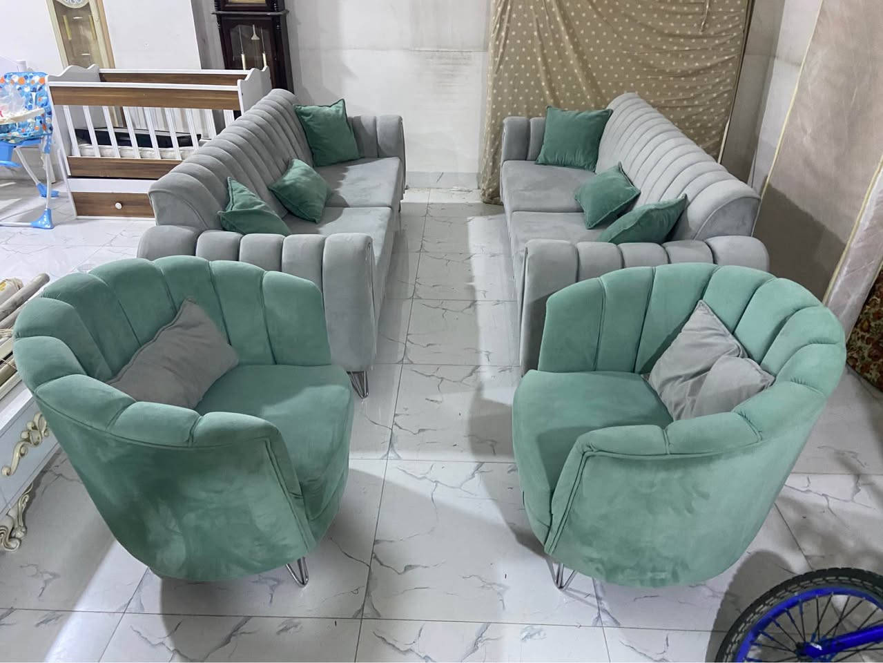 تاقم قه نه فه ى ٨ نه فه رى  بوفرؤشتن ده ست كرده زؤر پاكو جوانه مالى دؤسته 

ناونيشان /سليمانى كانى سپيكه سه رو مه كته بى نه هرى كئ مشته رييه چات بكات له خزمه تيام  
*********** 👉🏻 viber watcappe السليمانية, العراق
