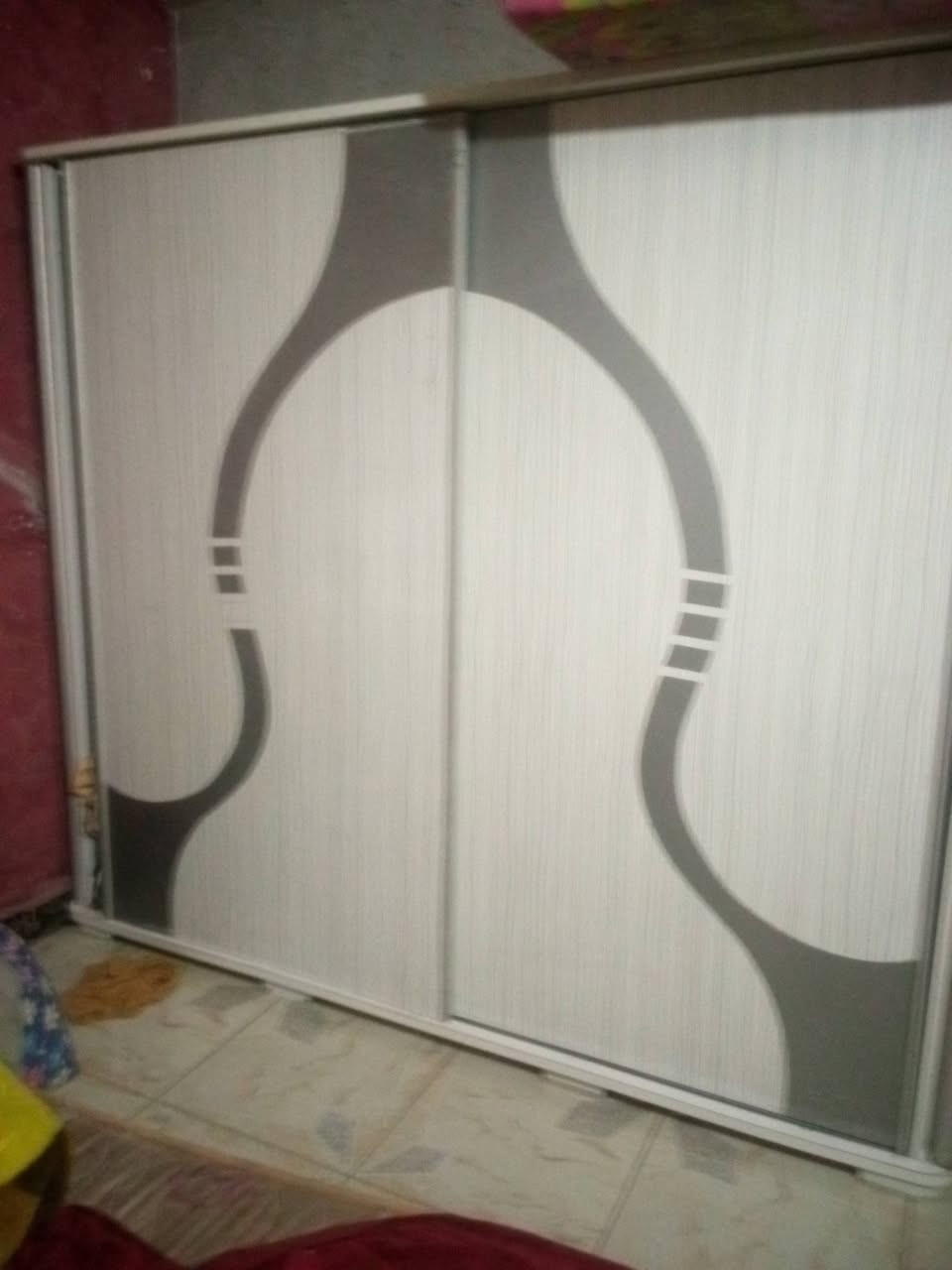 اخوان غرفة تركية كلش نضيفة البيع مستعجل كنتور سلايت العنوان بغداد جسر ديالة رقم  ***********
