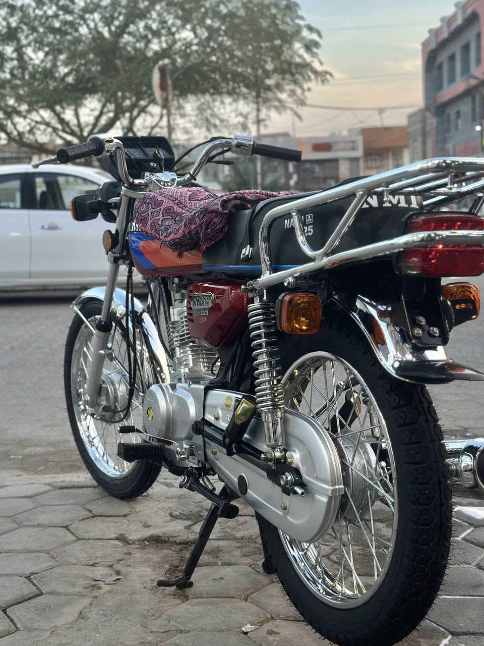 سلام عليكم نامه شلامجه اصلي بس شاصي 23نامه متياز وكيل العرضي سعره 1400بيه مجال مكاني نجف ***********
