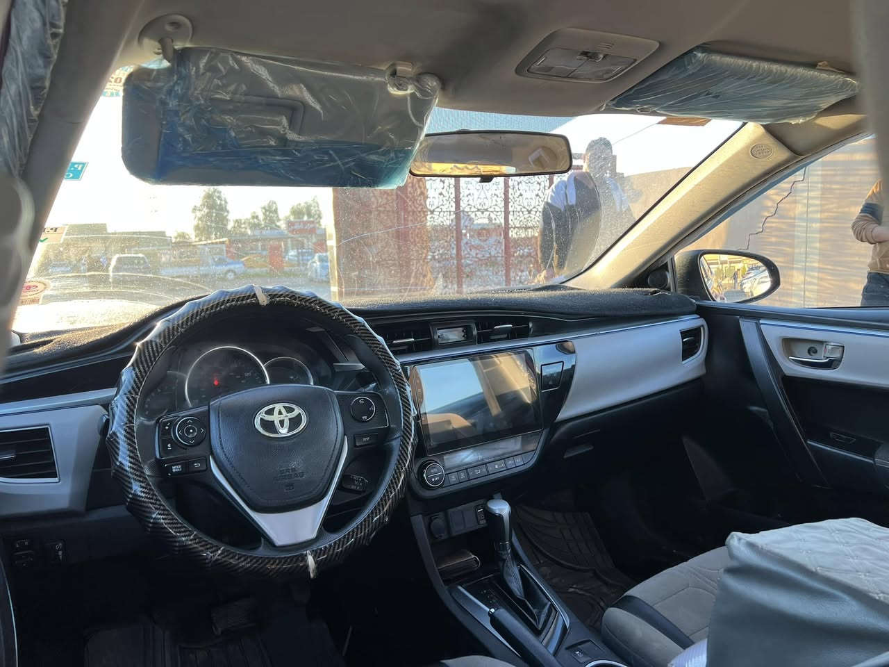 سلام عليكم 
كورلا للبيع
موديل 2016
كير ومحرك شرط 
تواير وصدر جدد
السعر 110 وبيها مجال للطيبين 
الرقم ***********
