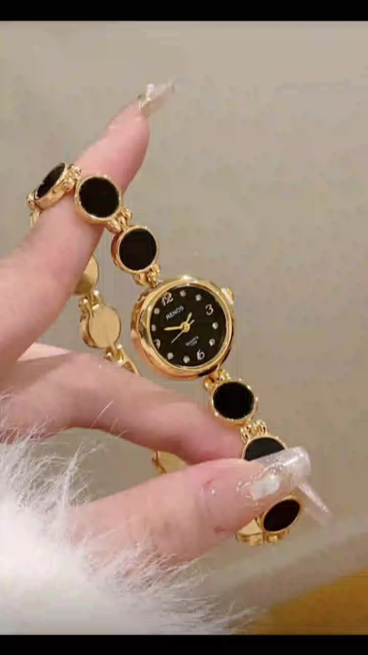 ارسلي السلة والباقي علينا #


**إذا كنت صاحب هذا الإعلان وتريد حذفه لأي سبب، رجاءا أرسل رسالة إلى الدعم الفني**