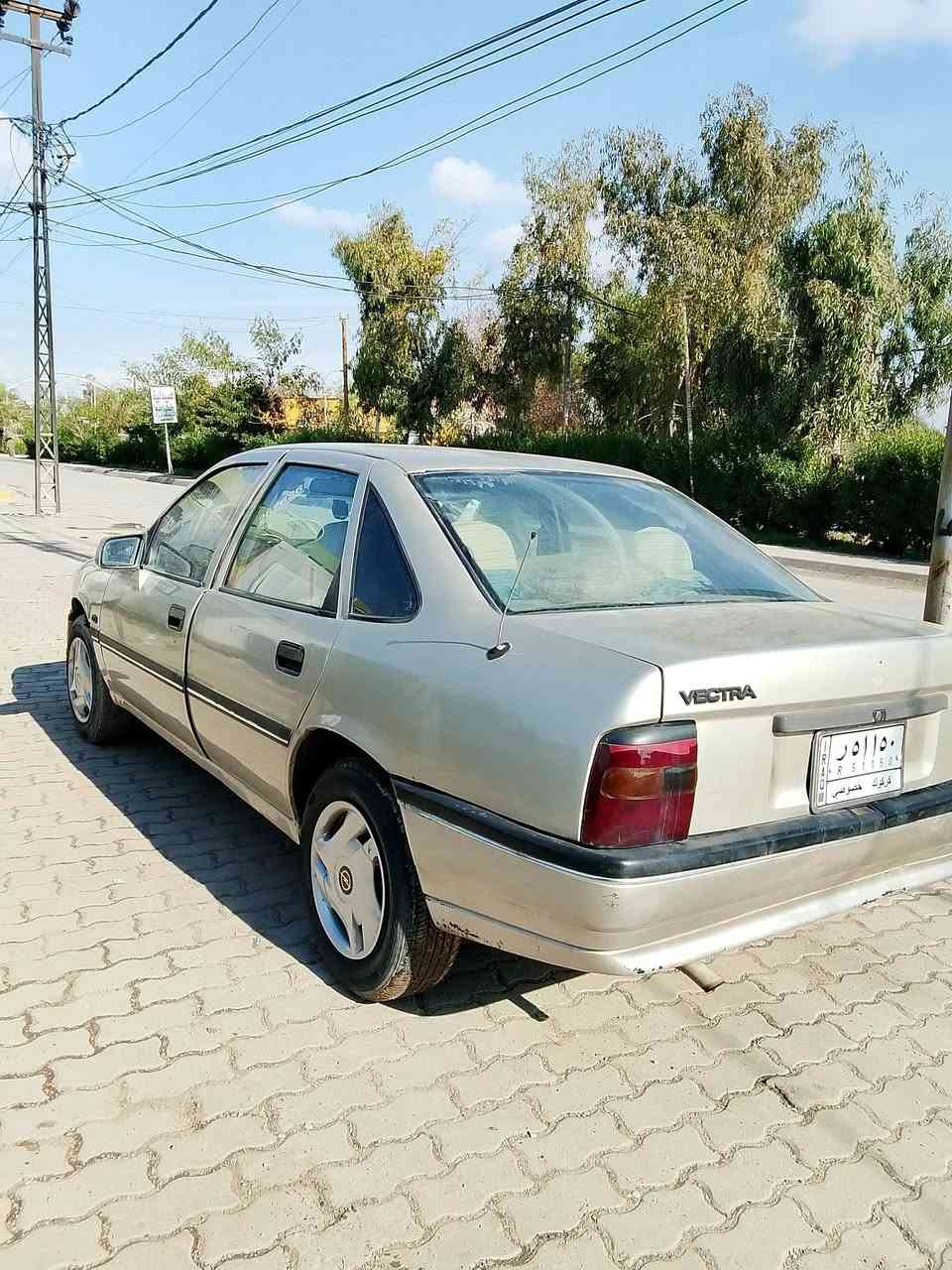 اوبل فيكترا كركوك مشروع وطني محرك 16 قايش عريض للبيع في كركوك طريق بغداد*********** سعر 39 وبي مجال
