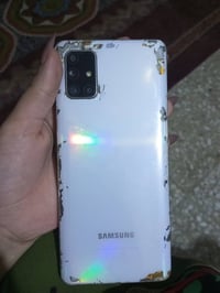 تليفون A71 ذاكرة 128 مستبدل شاشه فقط والشاشه مالته بيهه فطر ونكسرت وما...