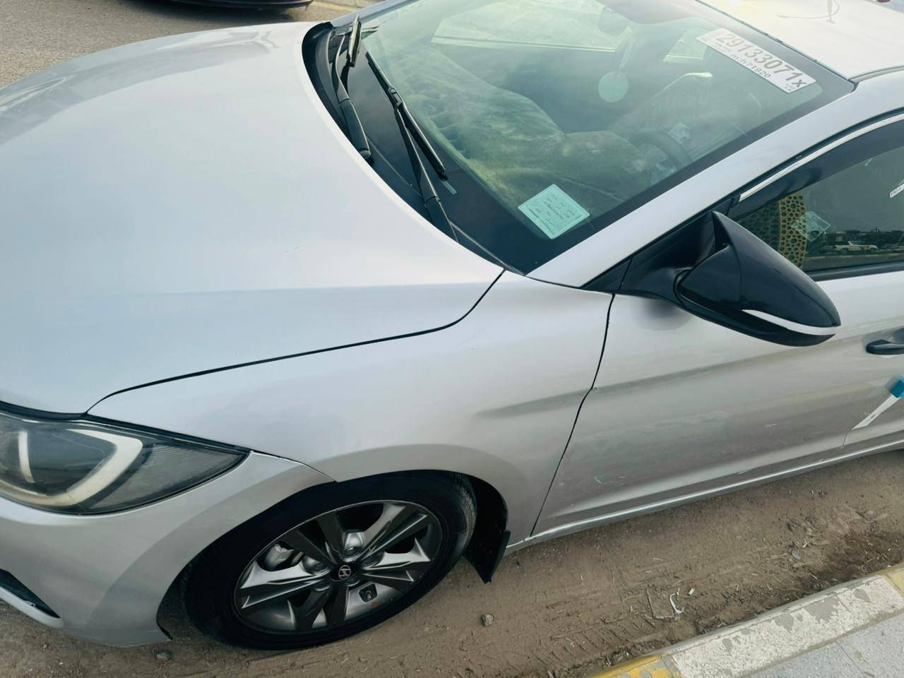 سياره النترا ٢٠١٨
سياره حره تحويل ثاني يوم السيارة بأسمي
أميركي
٢٠٠٠ دوش
ضعف بدائي بالمحرك
ضربته بالجاملغ الامامي الايسر
عنوان ناصرية للأستفسارع 
***********
السعر110 ناصرية, ذي قار
