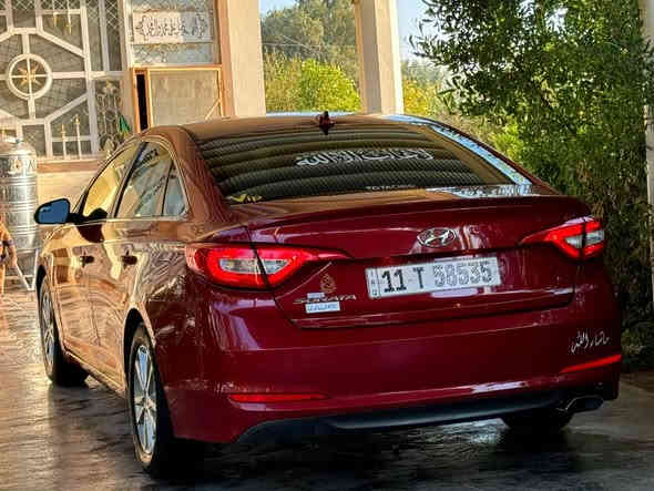 السلام عليكم
اليريد الجديد هاذا الجديد

سياره جديده جديده
بيها كشر و.دواخل. شرط زيرو شرط
ارضيات الشركه بيها بعدهن.... 

بدون ضرار.  ماعده فطر بلدعاميه .
ليبل واحد

تعتبر كلين 

سوناتا 2017 ..
امريكي...
رقم بغداد ،،، 11.....
بسمي داخله هزه 
ماشيه.  70 حقيقي 🖐️..

سبير منازل شرط 
كتب كتلوكات الشركه مامفتوحات 
.. سماعات انفينيتي...... 
تحكم ستيرن...
ثلاث انضمه قياده.
 بلاد... دواخل كلها بلاد بلاد ..
ويل لمتدد.. تخم تاير جديد 
داخل لونين...
بلوتوث مكان شحن...... .. 
  .... 
محرك 2400  مامفتوحه ...
كير ومكينه بلكارتون صدر خلفي وامامي جديد

تخم تاير...
ويل بلادي ...

مانقصها لو برغي نضافه 1ع1
السيارة جديدة شكد متتوقع

السعر.       ((128))
 بيها مجال للشراي 

***********...

***********...
رجاء الموشراي لايضل ينطي اسعار بكيفه
السيارة بالحقيقه احله من الصور بأكثر 🧿
