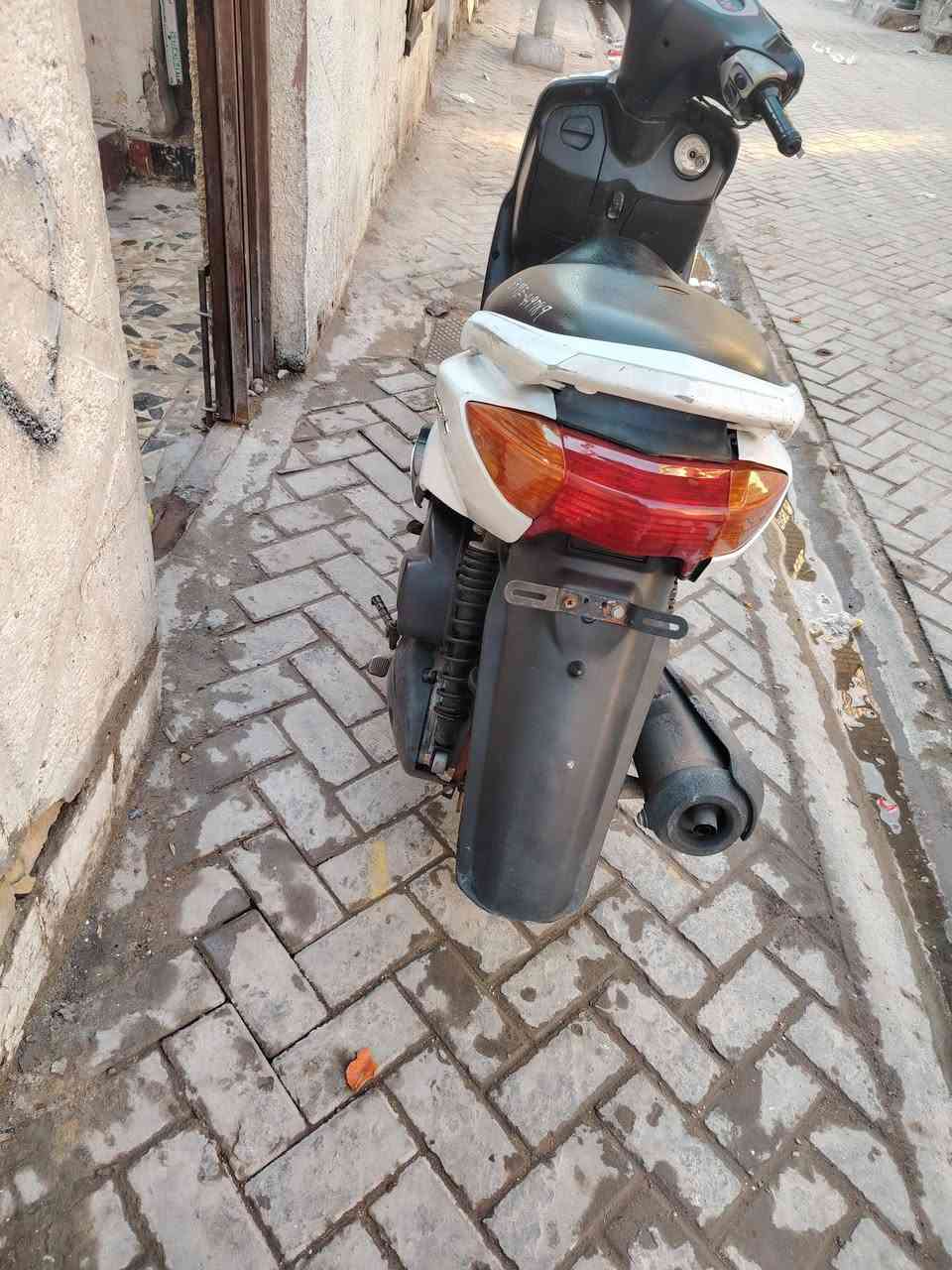 لبيع دراجة سكنس كوري نضافتة محركة كشرة 100 ٪تخبل اي نقص مابية شراي يخابر خادم سعرها ٥٥٠الف خادم ***********
