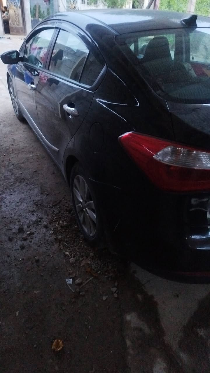 فورتي 15
محرك 1800 دوش كير محرك مكفول 

صدر امامي خلفي جديد 

باتري تخم تاير جديد 

دواخل نضيف

مابيهه حادث فقط صبغ تكمه باب السائق خدوش لا اكثر 

بدون دواخل وسونار مرفق

سعر 107
عنوان ديالى الخالص ***********
