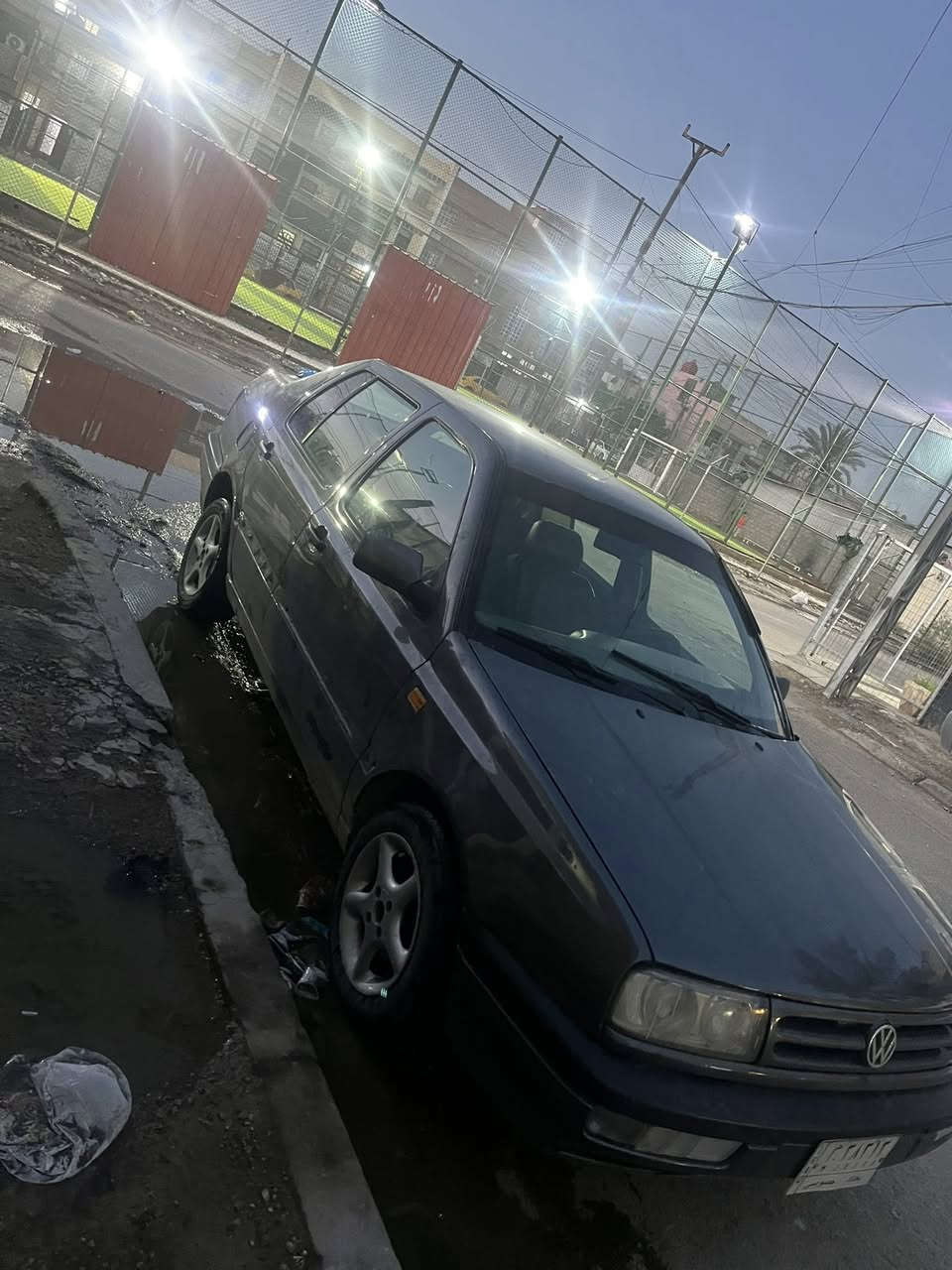 سلام عليكم 
فنتو للبيع محرك ٢٠٠٠ كير اوتو جديد صدر امامي خلفي جديد كلشي شغال مصبوغه عام للجماليه سياره مشروع وطني تحويل ثاني يوم مكان بغداد جديده سعر ٤٨ و بيه مجال بسيط ***********
