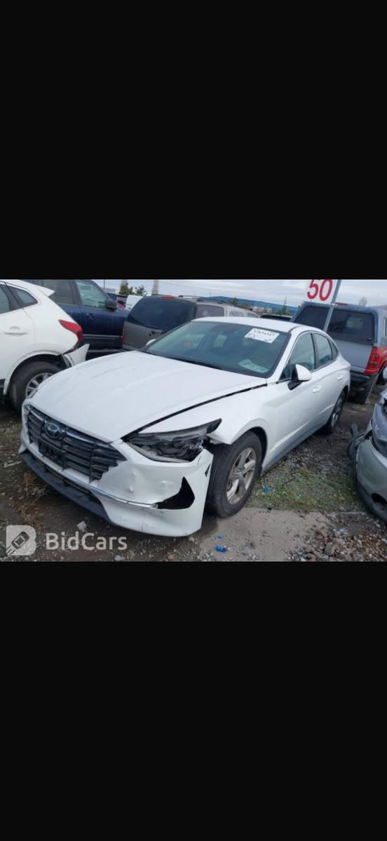 سلام عليكم سوناتا٢٠٢٢ سياره بدون حادث  موجوده صورت حادثه ماشيه ٥٦ كفاله من الصبغ مكينه كير حداديه تخم تاير كله جديد شرط الفحص سياره مال بيت لاستفسار ***********
