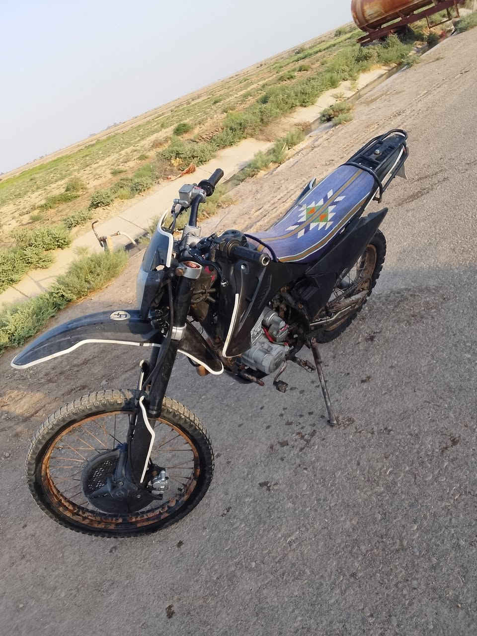 السلام عليكم دراجه قفاز البيع محور ستوته موديل 2024 crx السعر 650 وبي ***********البيع
