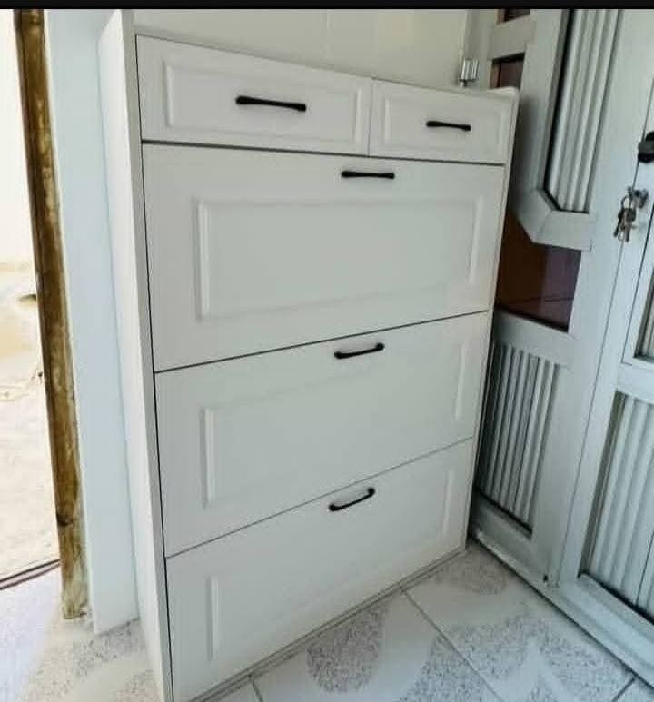 مجموعة اغراض جديدة للبيع اي استفسار دزولي طلب صداقة واني اتواصل وياكم او واتساب على الرقم ***********🌹
