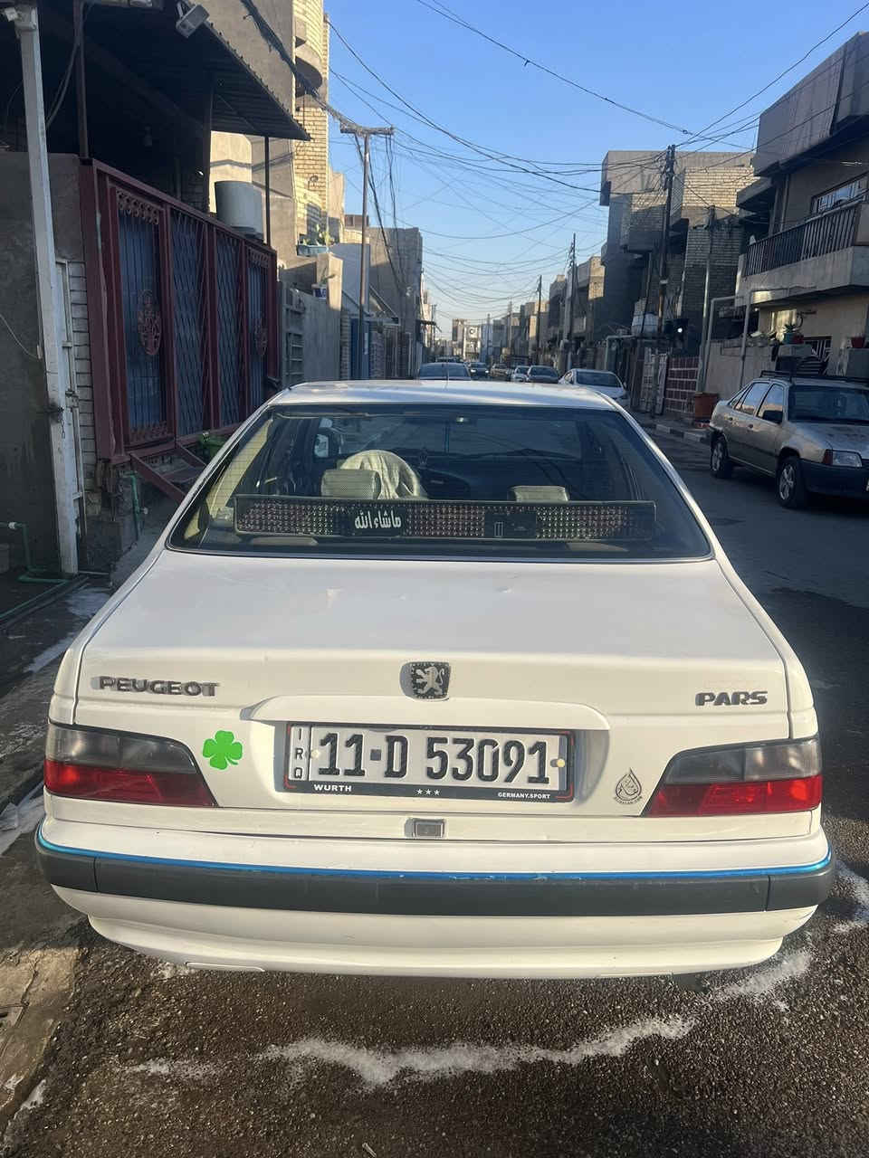 سلام عليكم بيجو بارص ٢٠١١ ماشيه ١٨٤ الكشر كدامك نضيف ومكينه كير تبريد تخم تاير سياره جاهزه مال جناي السعر ٥٥ وبي مجال مكاني الدوره ***********
