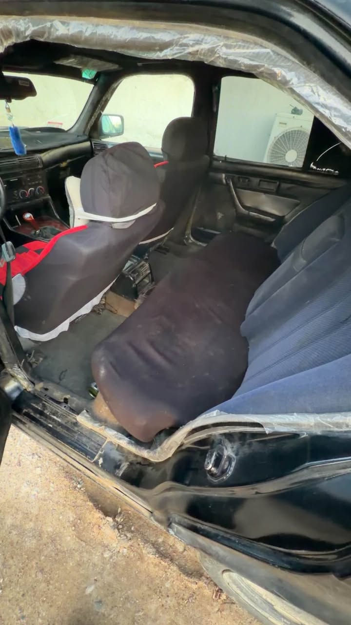 سلاوي خواي گه وره تان لي بيت BMW اوليات اوليات قه تاو ناكري ساحيبي سه نه وي ره قه مي داخراوه به شه رتي حدزو كيشه ي حوكومي مه ده ني سه نه وي عسلي له گه له موديل 91 فول فوله بس گير عاديه سياره كه توندو توله گيرو مه كينه ي به شه رته يك بوخاري نيه سه رفي نيه كبسه 525 گير عاديه سياره كه 6 پستنه سعري 28 يك توز مه جال سياره كه كامل جايزه  *********** الحمدانية, نينوى
