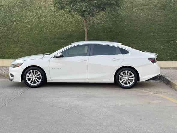 سعری ١٠٨ گەڵا
مالیبۆ   ٢٠١٦   بێ بۆیاخ 
مواسەفات  LT
(شاشە.  کامێرا. تەحدید سورعە. سوکان ڤۆلیۆم. کوشن کارەبا. شەغال .ئاوێنە ئیشارەت .دەبڵ گێڕ)
گێڕو مەکینە بەشەرت نەکراوەتەوە ١٣٠ هەزار ڕۆیشتوەیە  
تەبریدی بەشەرت 
سەنەوی هەتا  ٢٠٢٨  تازە یە
ژمارەی موبایل  ***********
