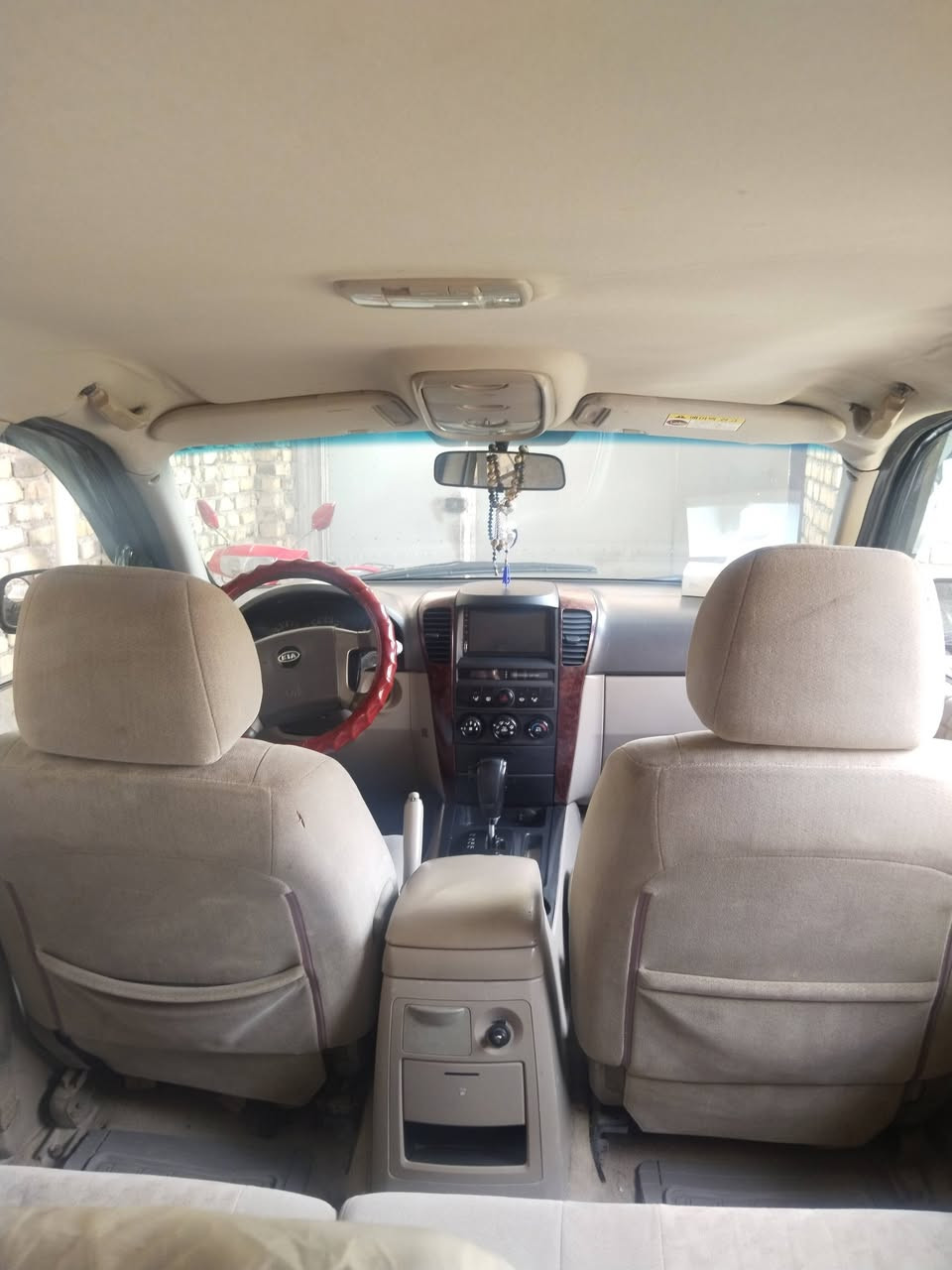 سلام عليكم..
سورنتو 2006سياره تعمير جديد صبغ عام اثر تجيه فوك السايق محرك كير صدر داخل خير من الله بسمي نفاذ سنويه ل 27.. بيع او
مراوس ب كسنت مع الاتفاق ع الفرق.. 
استفسار اكثر اتصال ***********
السعر 70وبيه مجال شي قليل
