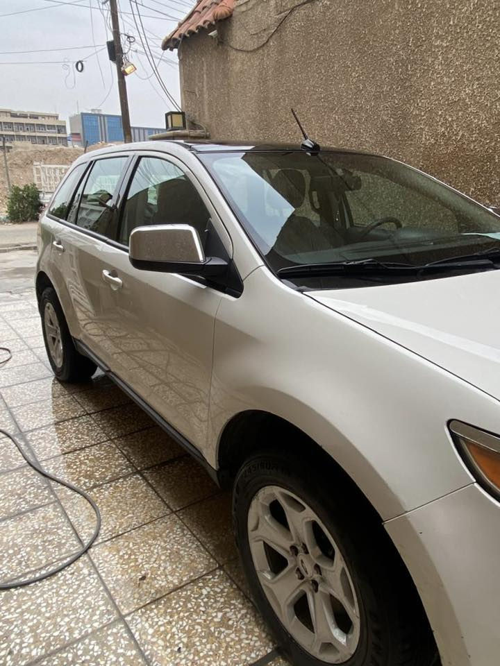 فورد ايدج 2012 محرك V6 سعة 3.5 لتر 285 حصان ممشى 180,000 الصبغ قطعه صغيره بل بنيد رقم بغداد خصوصي 
للاستفسار:
***********
