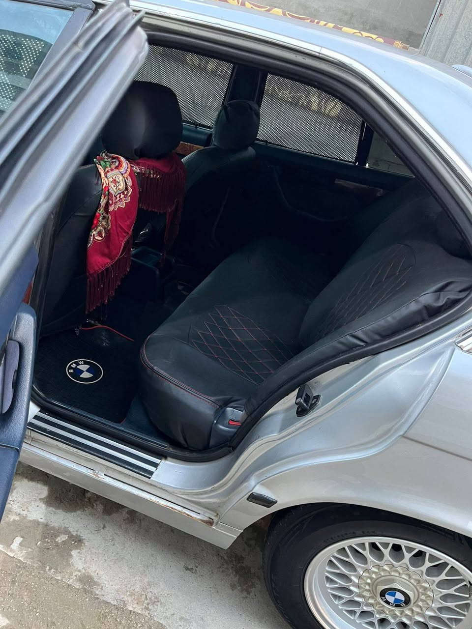 BMW 525
موديل 91
عام بوياخ جوانكاري
آرم بلاستيك هولير
شرتی بي غرامة
یک دینار لە سەر نیە
أولياتي مرور هیە
*********** واتس اب هەیە السليمانية, العراق
