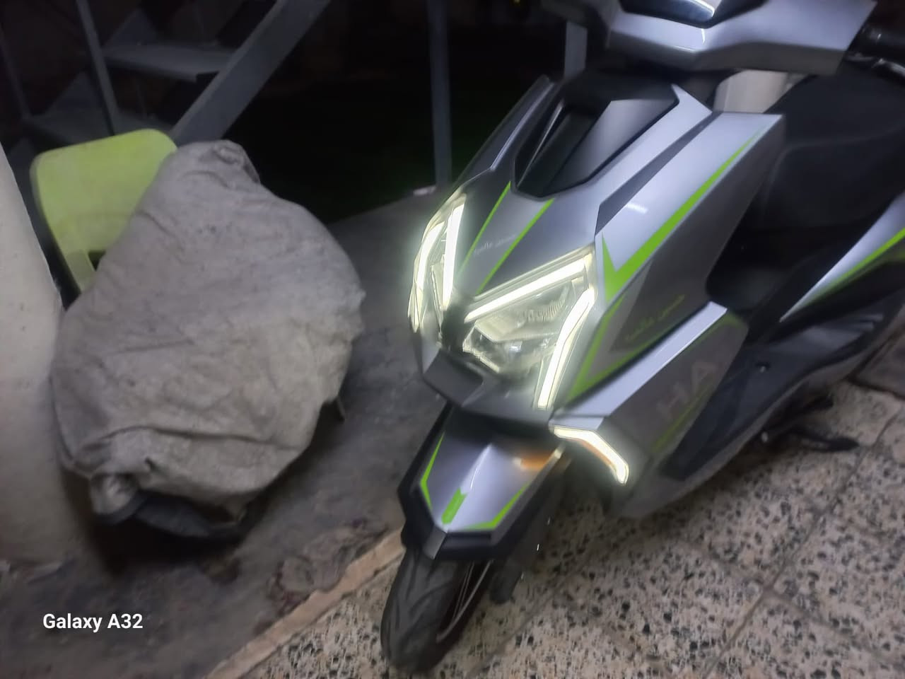 سلام عليكم  دراجه شحن للبيع مابيها اي شي نقص عله شغال بصمتين الداجه صارلها شهرين من جبتها  الله شاهد عليه الدراجه طابكه كل كلث أيام تطلع مره وحده بطاريات جديده الداجه لل أسواق ما تطلع زلغ واحد مابيها بكاني بغداد الصالحيه خلف مستشفى ابن البيطار  السعر 800وبيها مجال قليل حك الجيه رقمي *********** مواجد عل رصيد فقط
