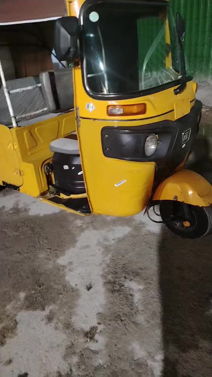 تكتك 2021 بيهه ضرب بل الغد مكفوله مكينه سعر 7ملاين وبيه مجال تصال عل هذا الرقم ***********
